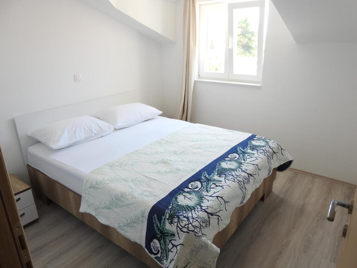 Apartmani Hrvoje Klarić - Srima Vodice Zewnętrze zdjęcie
