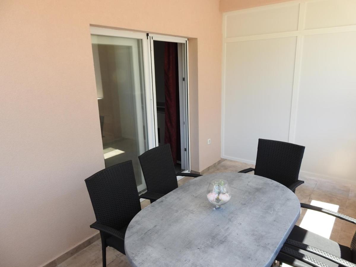 Apartmani Hrvoje Klarić - Srima Vodice Zewnętrze zdjęcie