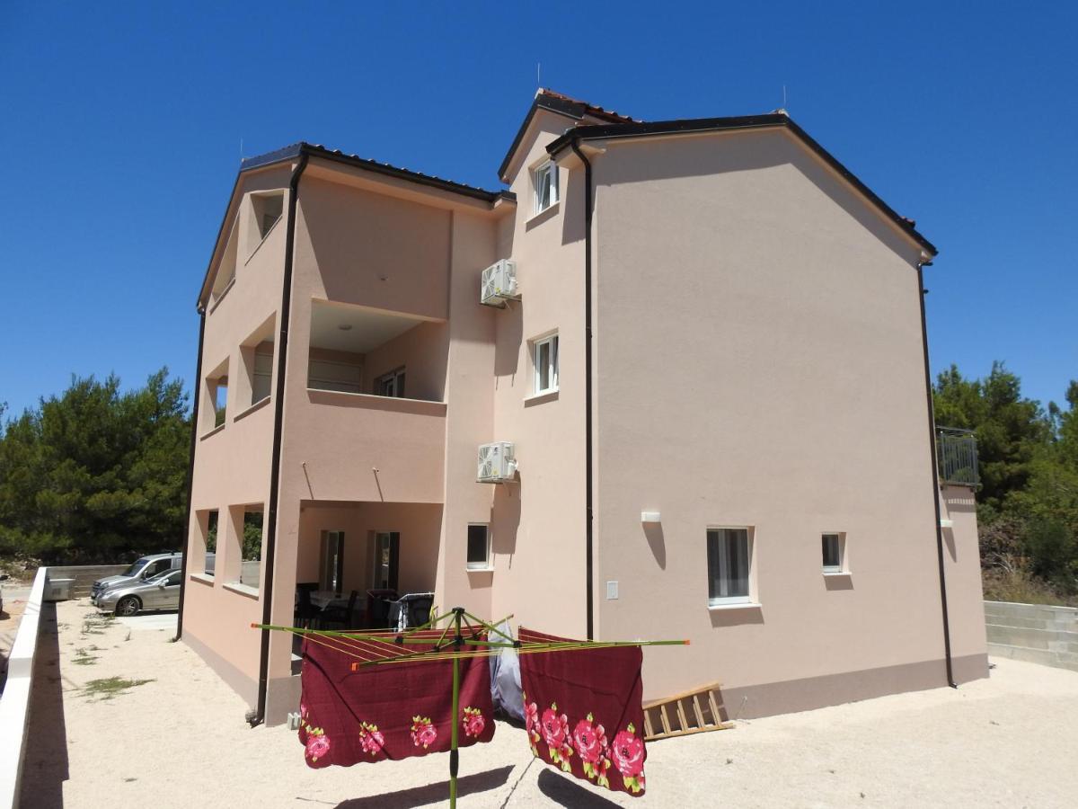 Apartmani Hrvoje Klarić - Srima Vodice Zewnętrze zdjęcie