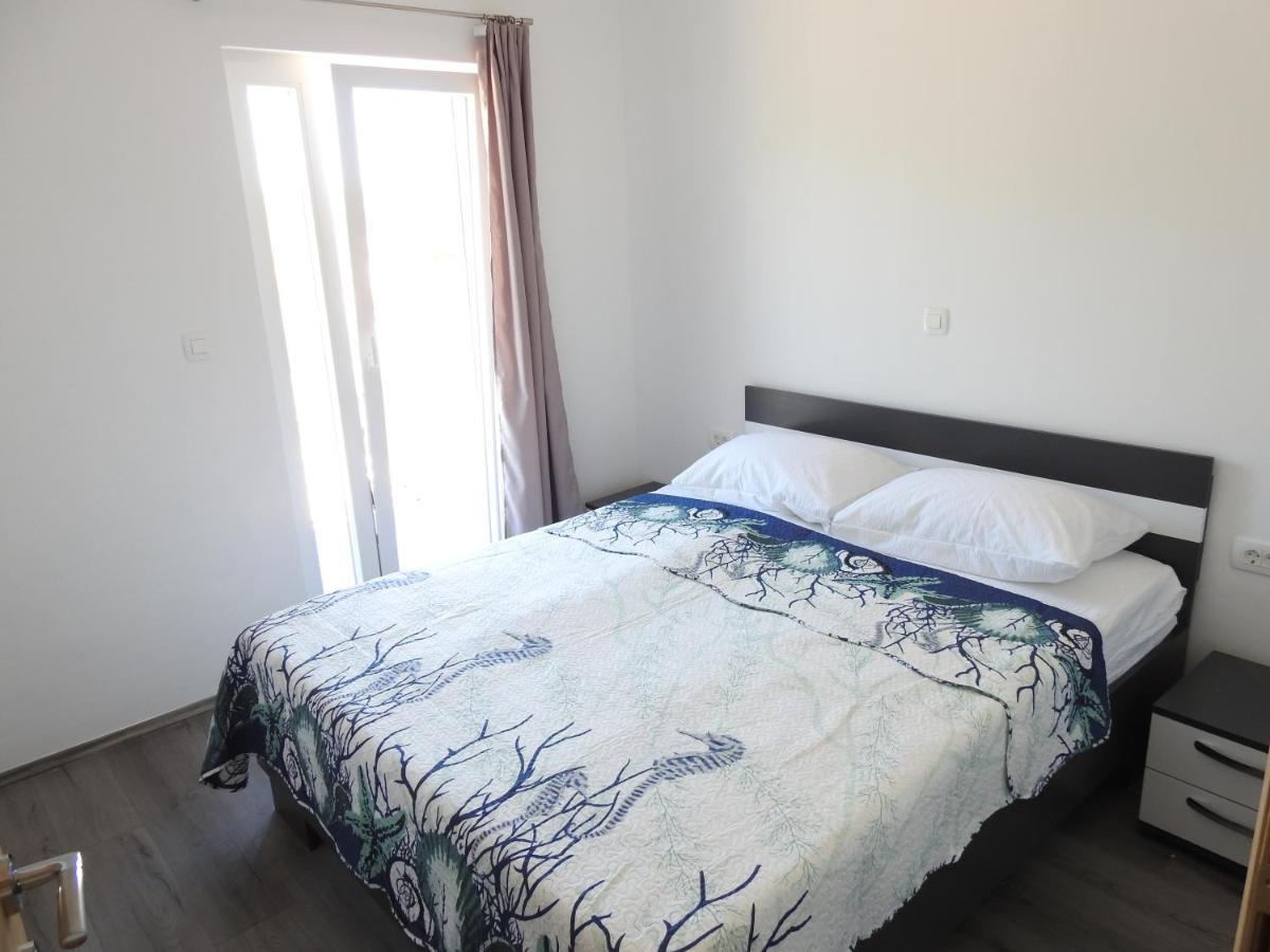 Apartmani Hrvoje Klarić - Srima Vodice Zewnętrze zdjęcie